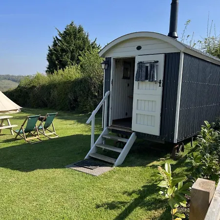 Home Farm Shepherds Hut With Firepit And Wood Burning Stove High Wycombe Exterior photo